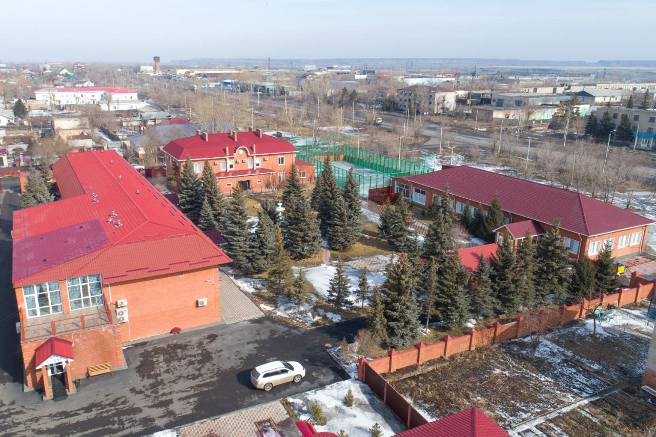 El-Tau Ekibastuz Exterior foto
